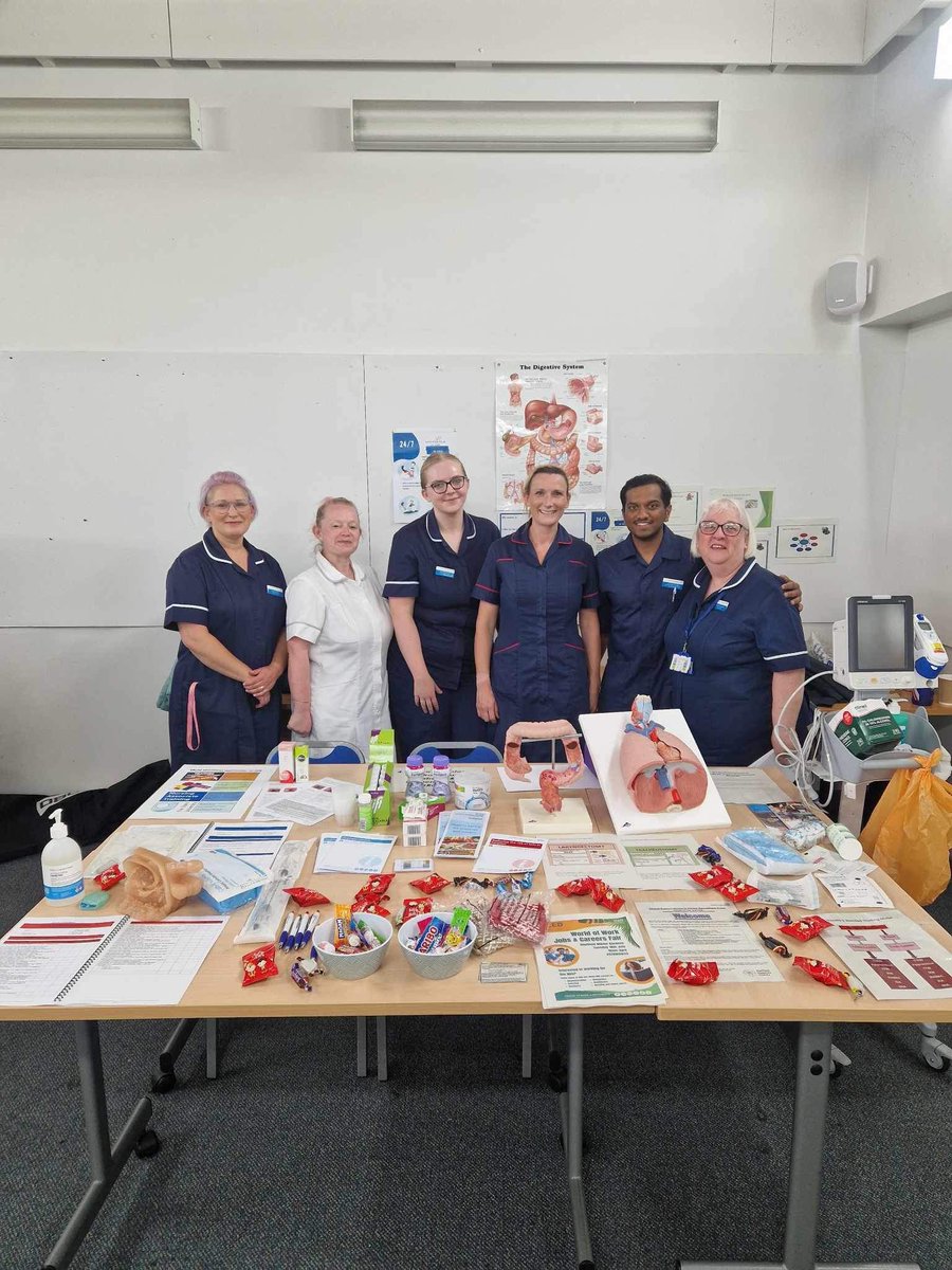 Great opportunity to showcase what we have in GRaDE at the STH CSW recruitment day. Lots of people excited for a career in care! <a href="/SheffieldHosp/">Sheffield Hospitals</a> #makingtheGRaDE.