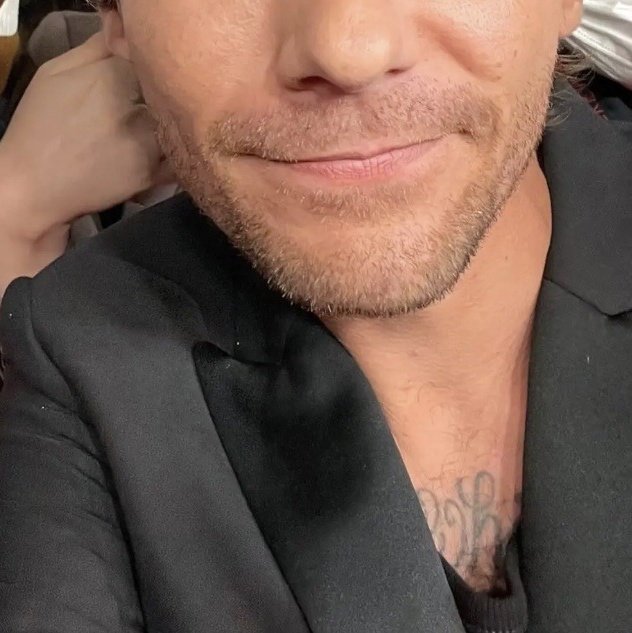 ִֶָ (@comflarrie) on Twitter photo 