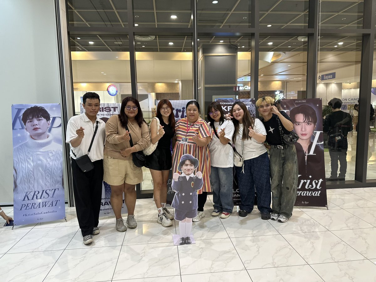 great day ❤️❤️ Food Support and Standee team
#KristPerawat #KristSoloCambodia #KristSoloAsiaTour2023