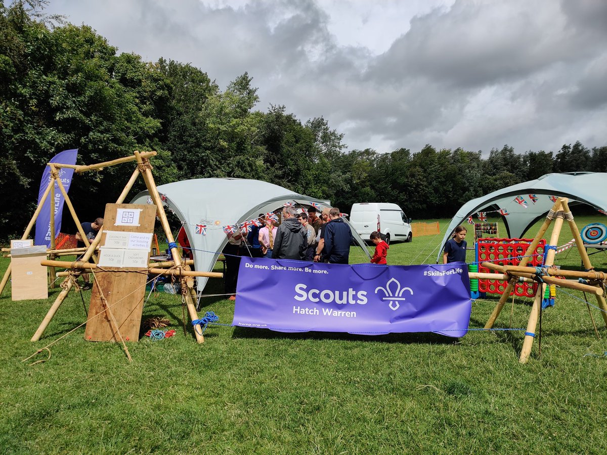 BasingstokeWest's tweet photo. @HatchWarren_ are down at the Hatch Warren Community Center Fair today! Come down and join in with activities such as: Tomahawks, Coconut shy, mini crossbows, mini rifles and an assortment of games! https://t.co/J8JOUUpZVu