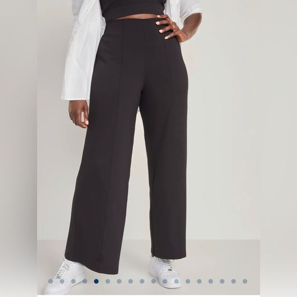strawberryrn73's tweet photo. So good I had to share! Check out all the items I'm loving on @Poshmarkapp from @angieintxposh @thebrodips #poshmark #fashion #style #shopmycloset #oldnavy: https://t.co/MdyphnG4eh https://t.co/h9Sy3so0w7