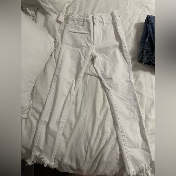Zydre9's tweet photo. So good I had to share! Check out all the items I'm loving on @Poshmarkapp #poshmark #fashion #style #shopmycloset #cello: https://t.co/AsDo8ajT30 https://t.co/TCdordwS2d