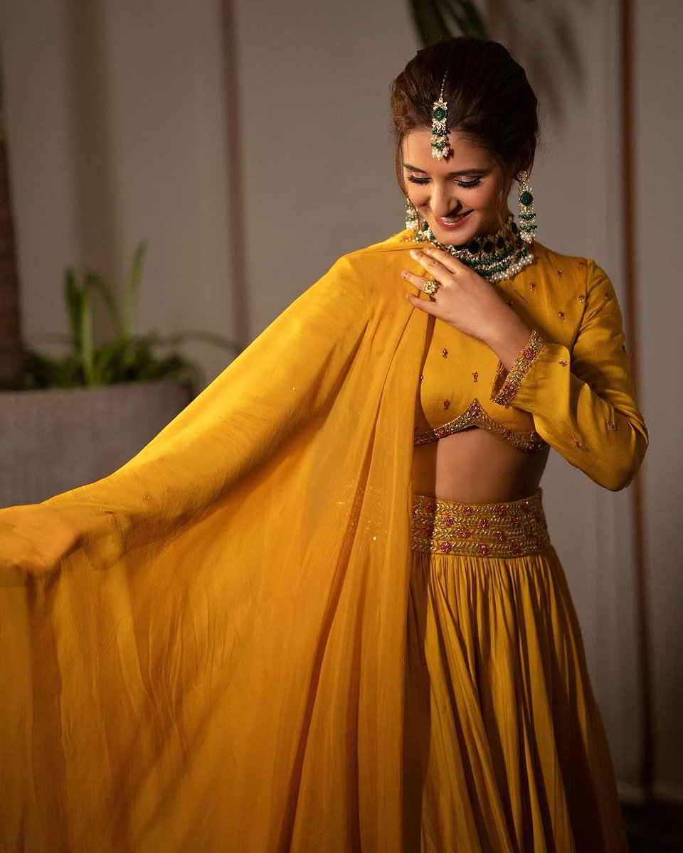 #ShaktiMohan shines in a Yellow lehenga for an event in Hyderabad. ✨💛