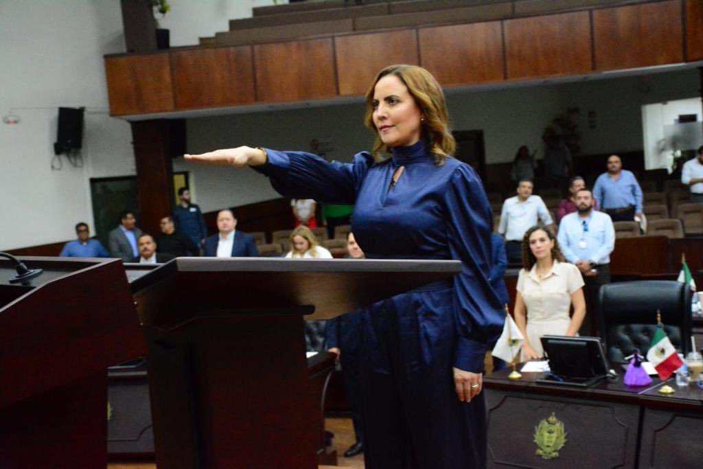 CPCDurango's tweet photo. El #CPCDurango felicita a la M.F. Diana Gabriela Gaitan, por su designación como titular de la @EASEDGO deseándole el mayor de los éxitos por el bien del @SLADurango y de los ciudadanos. https://t.co/CE5HKyFvdg