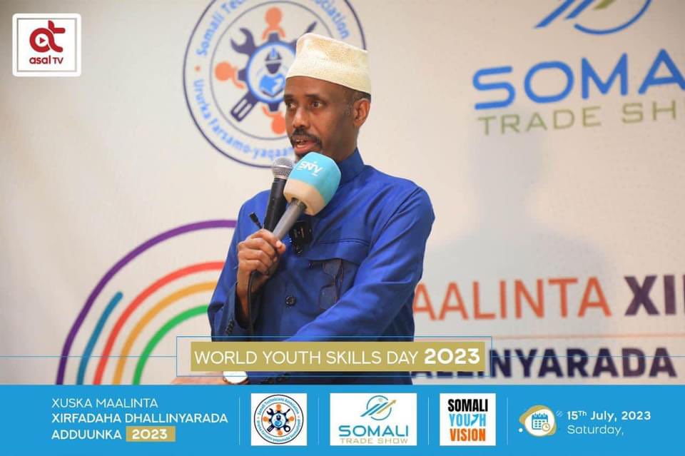 AbdisalamSharf's tweet photo. Waxaan maanta ka qeybgalay Xuska Maalinta Xirfadaha Dhalinyarada, kaasoo ka qabsoomay magaalada Muqdisho. Run ahaantii dhalinyaro bilaa Xirfad ah Waa Wadan Bilaa mustaqbal ah.  Hantida ugu muhiimsan ee Ummadi leedahay waa dhalinyaro xirfadlay ah oo hal-abuur leh https://t.co/cOomXP9umP