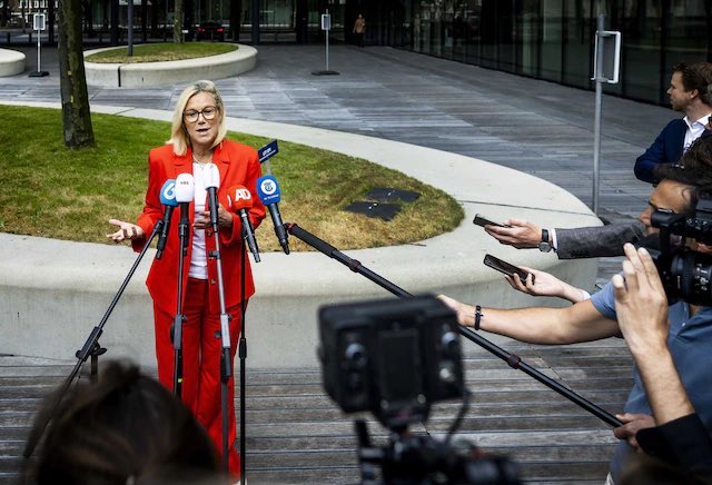 HelenClarkNZ's tweet photo. Shocked to see another senior #woman leader driven out of politics by hateful elements in society. @SigridKaag brought huge experience to her roles as #Netherlands 🇳🇱 Deputy PM &amp; @D66 leader.  #Women politicians globally are targeted disproporionately:
https://t.co/ToGhkeMwCn https://t.co/nQOTx4CDBl