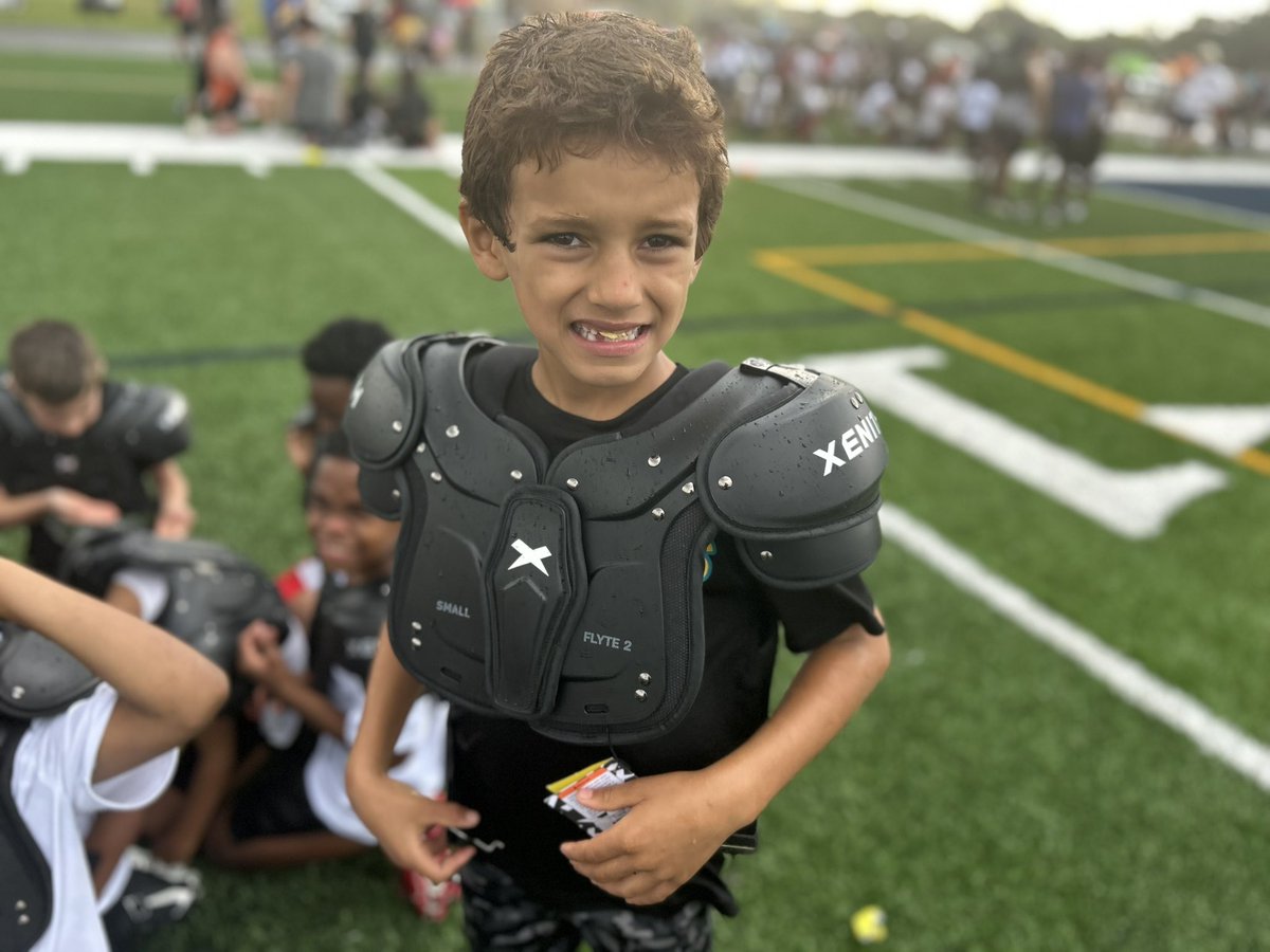 DistinctlyHIS_'s tweet photo. Football 2 Faith in Florida!
Next up: Cali!
#FTFNational #DistinctlyHisMinistries
#Xenith #DistinctSports #WarnerUniversity https://t.co/arx6Fsx5DA