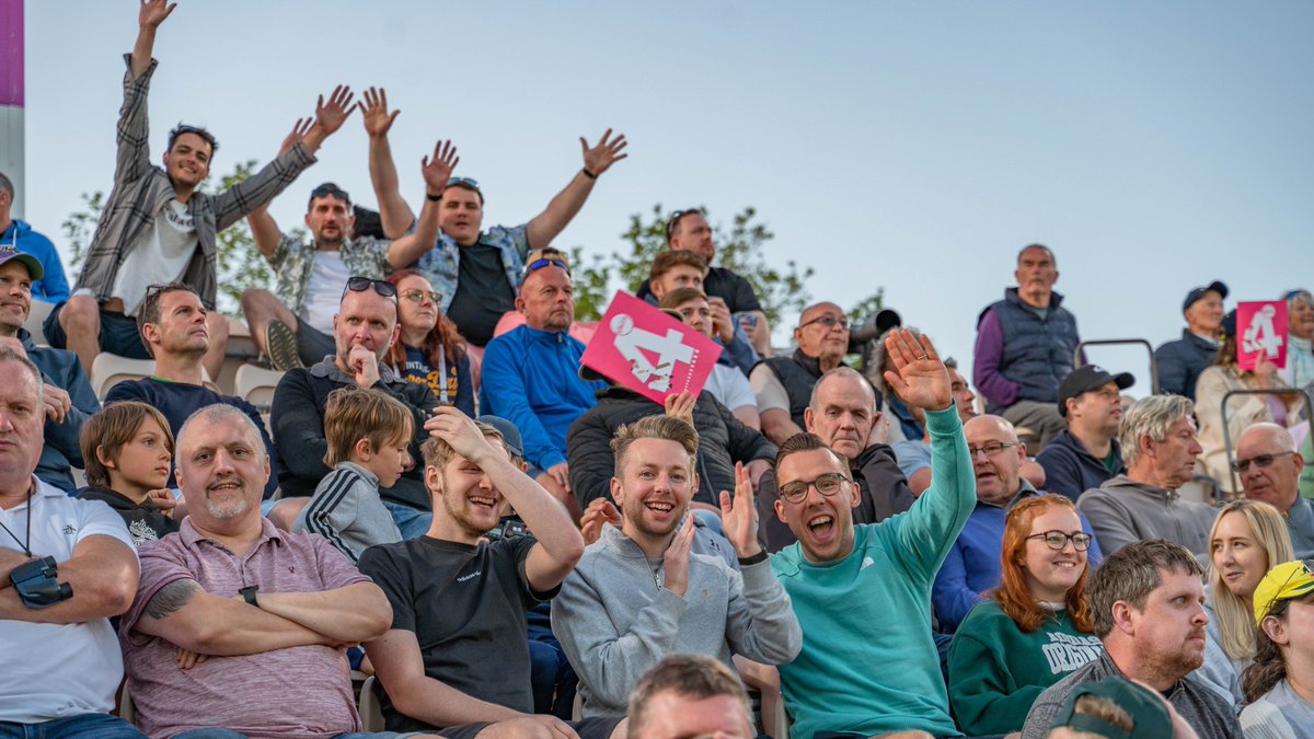 It wasn't to be today 💔

A massive thank you to all the fans who have supported the team at @TheAgeasBowl this season. The atmosphere's have been electric 🙌🙌

We'll be back. 

#UpTheHawks