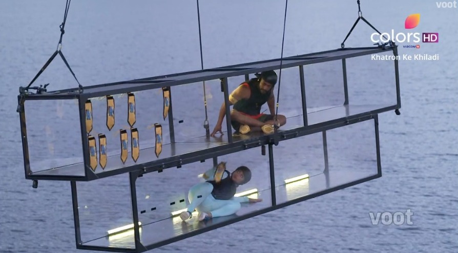 #Dinojames
aur #AishwaryaSharma ka balance game hai strong ya weak?  #KhatronKeKhiladi #KhatronKeKhiladi13 #KKK13 #RohitShetty