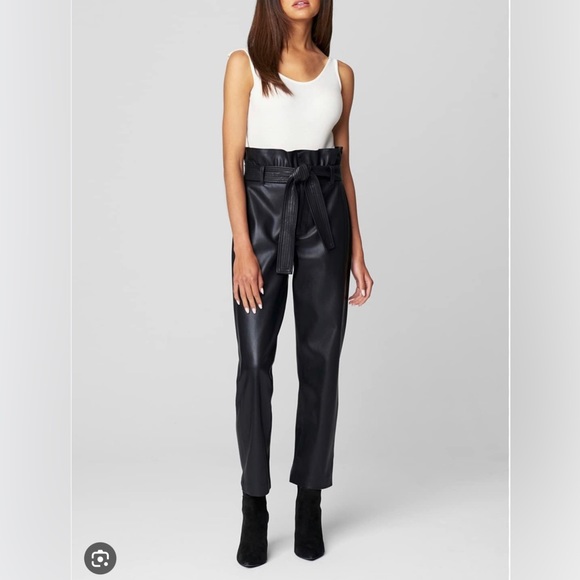 lesbiunhhh's tweet photo. So good I had to share! Check out all the items I'm loving on @Poshmarkapp #poshmark #fashion #style #shopmycloset #blanknyc: https://t.co/cRmRVXuzT5 https://t.co/EWFTJ1FMnN