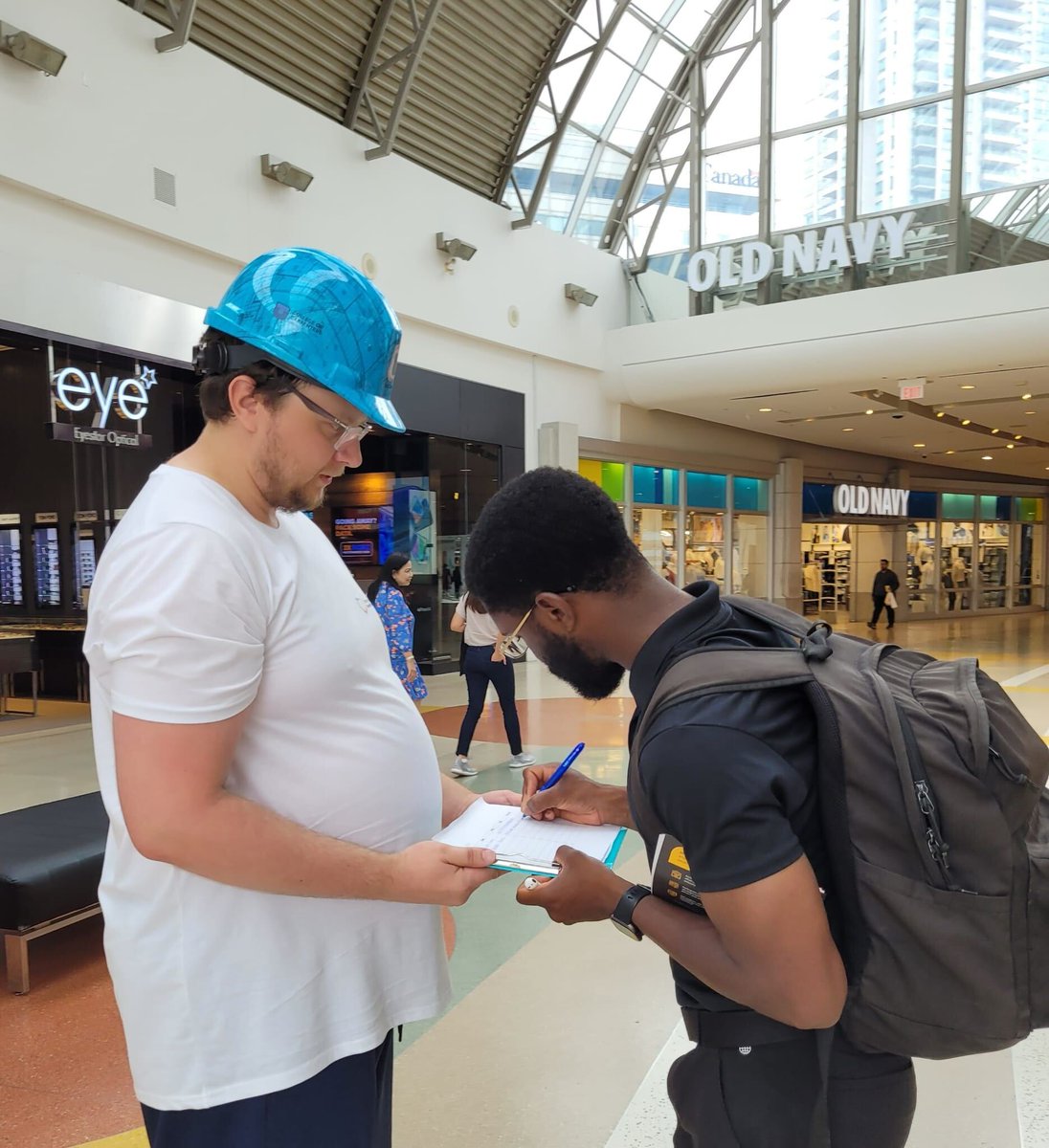 TCBN_TO's tweet photo. TCBN is on the move at Scarborough Town Centre, spreading the word about incredible job openings and endless opportunities in #Scarborough! Don't miss out on your chance to soar to new heights with TCBN! #ScarboroughJobs #TCBN #CommunityBenefits #UnionRecruitment https://t.co/HVh3E7fNOw