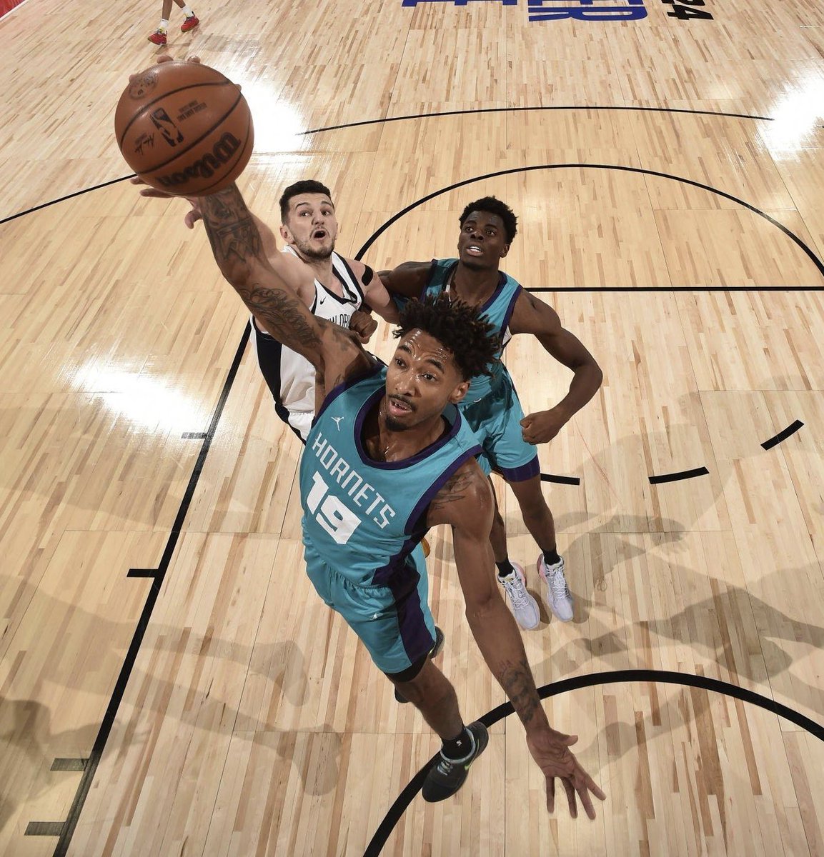 Tar Heels in the Pros tweet media