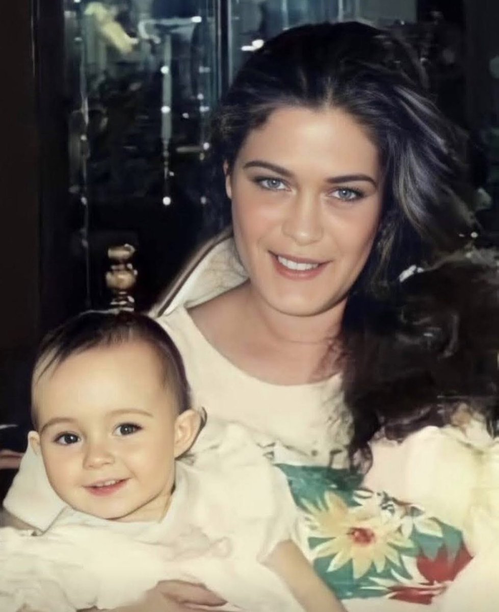 Lauren Lee Malloy tweet media