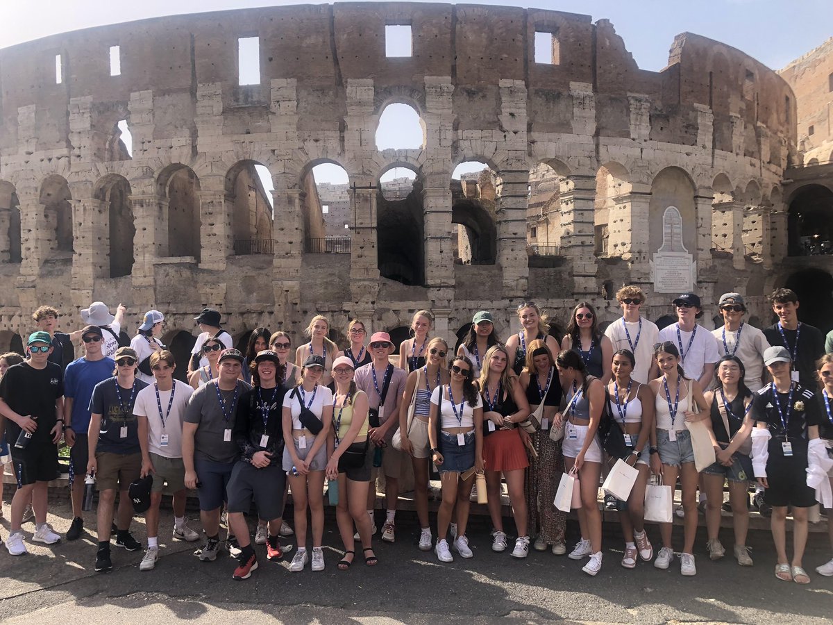 TeamEduTravel's tweet photo. Our second group of students have arrived in Italy!!! They've conquered the Spanish Steps and rocked the Piazza Di Popolo like true champs! But hold up, that's not all – they dove headfirst into the wonders of the Vatican too!
#summerbreak2023 #discoveritaly #thisisclass https://t.co/PwMedFzyrP
