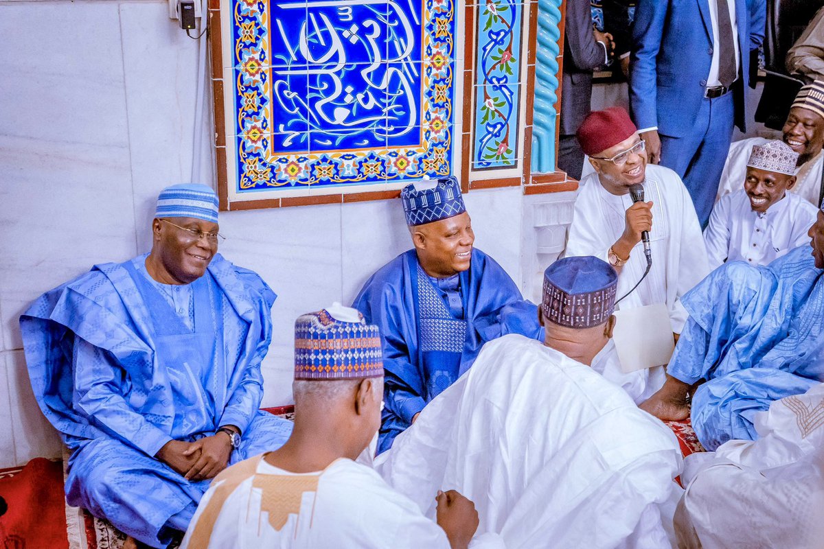shamzlance's tweet photo. Atiku is a peaceful Man.😍 https://t.co/J0Y225qWx0