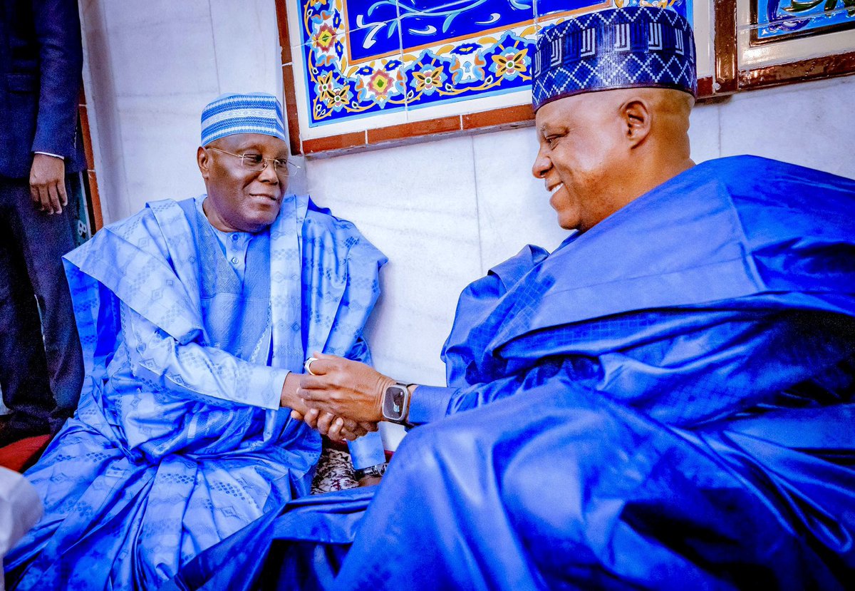 shamzlance's tweet photo. Atiku is a peaceful Man.😍 https://t.co/J0Y225qWx0