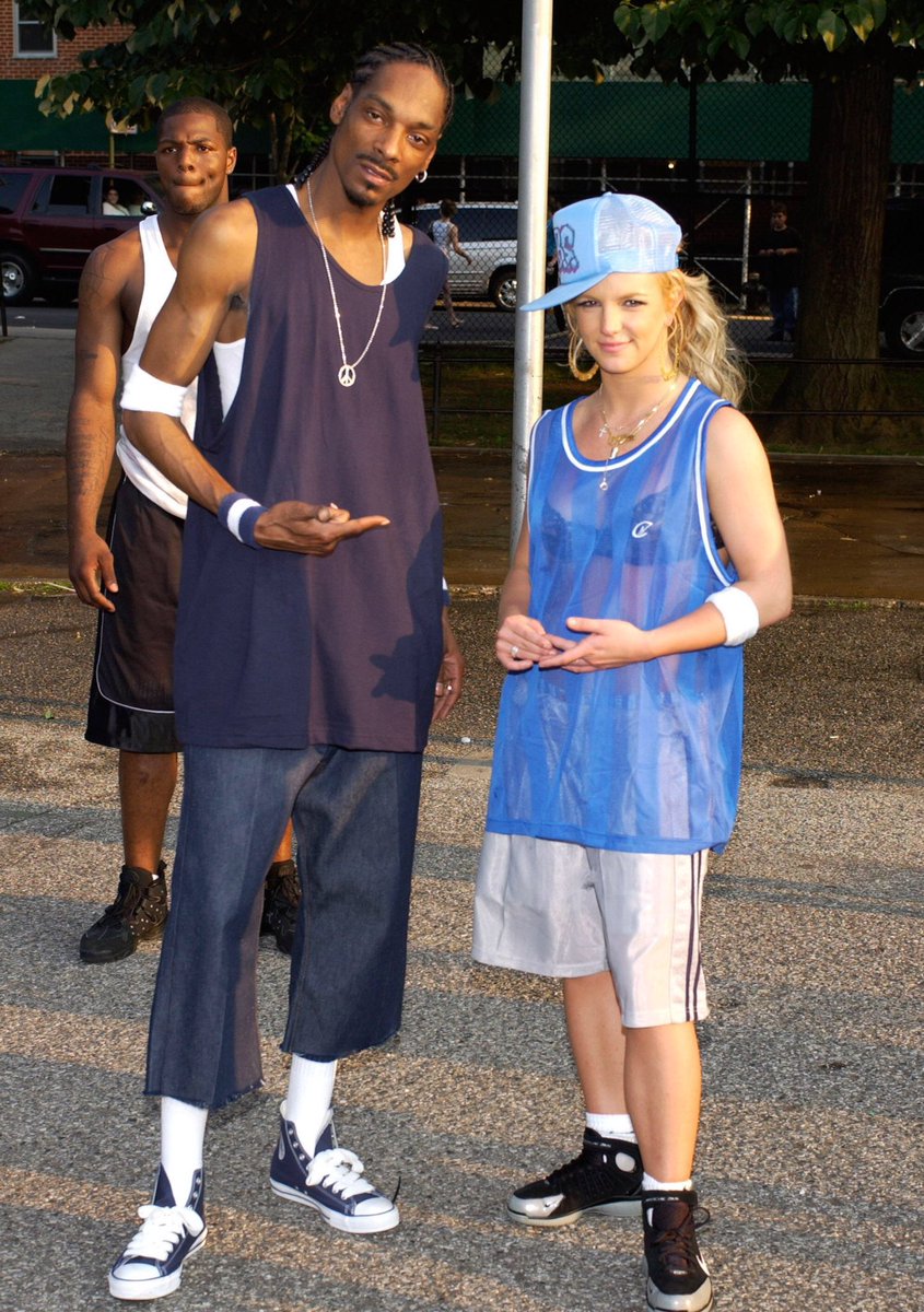 RT @archiveney: britney spears & snoop dogg on set of outrageous, 2004 https://t.co/WgojcIf0BY