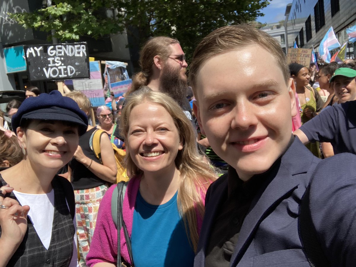 Met the legendary <a href="/CarolineLucas/">Caroline Lucas</a> for the first time today, alongside <a href="/sianberry/">Sian Berry</a> at #TransPrideBrighton 🏳️‍🌈🏳️‍⚧️