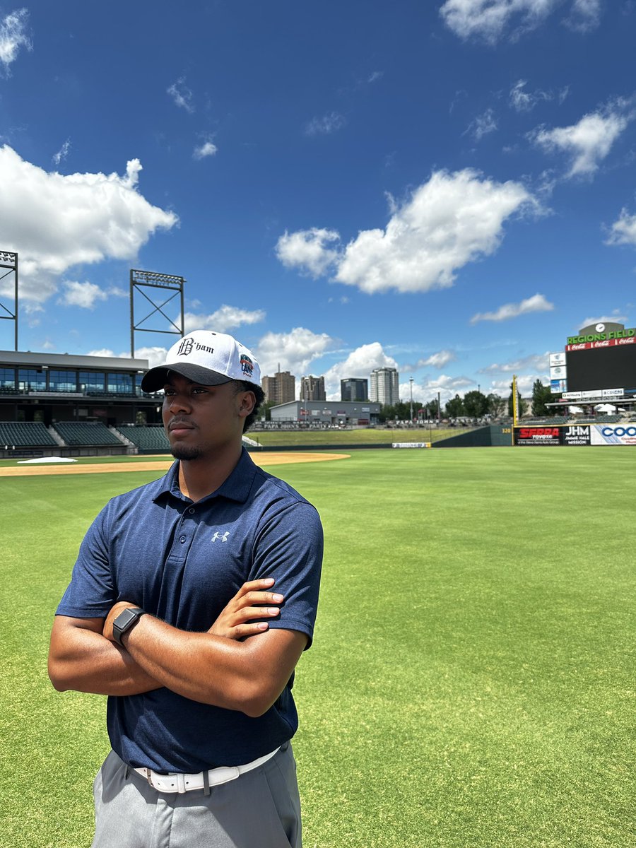 BhamBarons's tweet photo. It’s 90’s Night at Regions Field! 9️⃣0️⃣

Tonight, as part of our Salute to the 1993 Southern League Champion Birmingham Barons, the Barons will wear specialty throwback jerseys! 🔥

🧵1/2 https://t.co/Z9ng4rPA1Z
