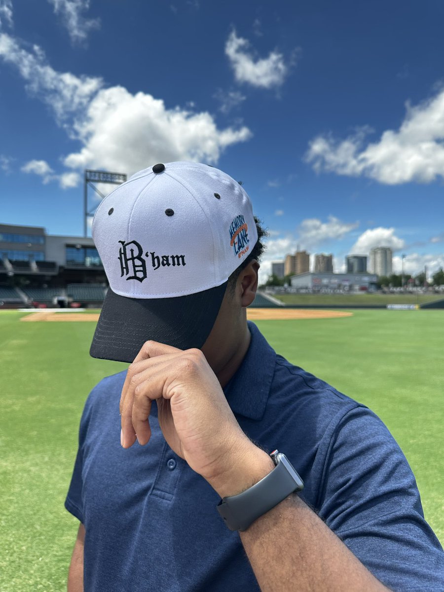 BhamBarons's tweet photo. It’s 90’s Night at Regions Field! 9️⃣0️⃣

Tonight, as part of our Salute to the 1993 Southern League Champion Birmingham Barons, the Barons will wear specialty throwback jerseys! 🔥

🧵1/2 https://t.co/Z9ng4rPA1Z
