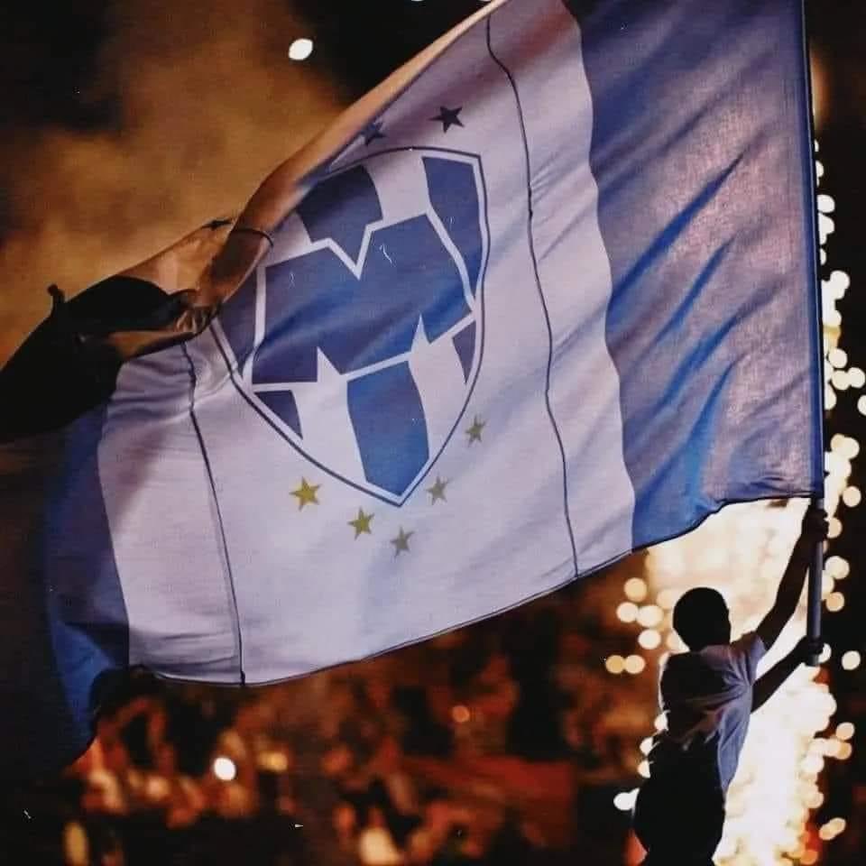alksGc's tweet photo. Sin ser claros, sin mucha forma y en transición, pero vamos invictos.
#SiempreRayado
#VamosRayados https://t.co/A6Ps4y07CB