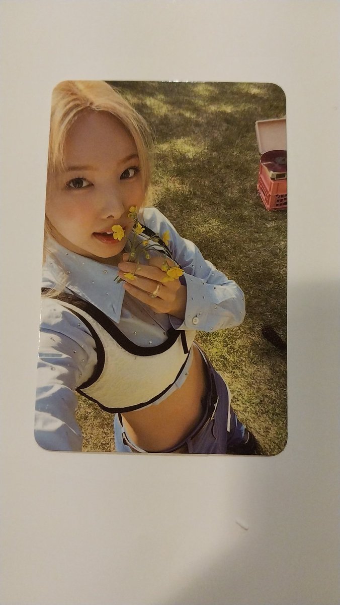 runijeongie's tweet photo. Nayeon photocard satış 55tl
@twicesatis
@twicesatis_tr @twicesatistr #twicesatis https://t.co/Q37Tp3GpOY