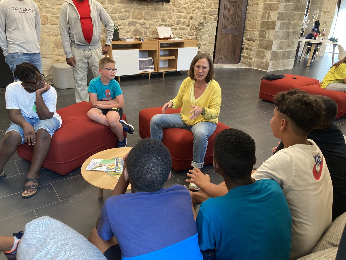 Ellien Francoise tweet media