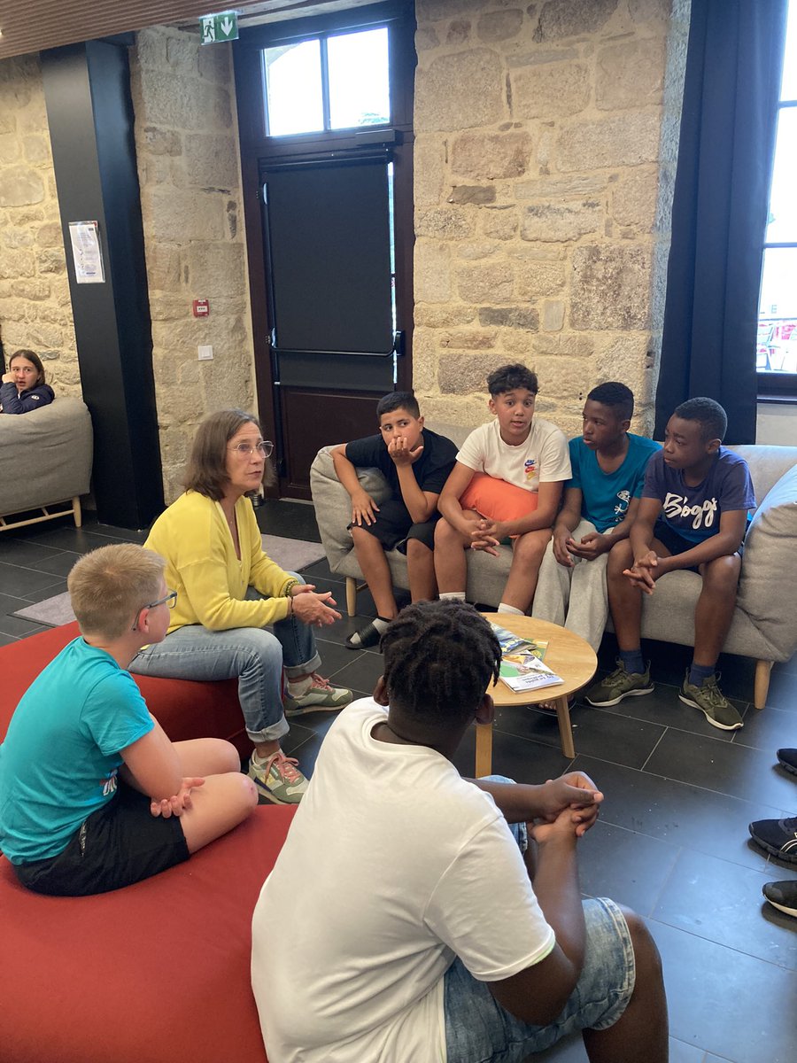 Ellien Francoise tweet media