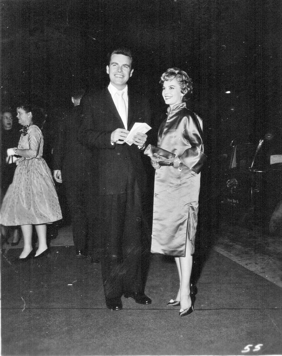 NWScrapbook's tweet photo. Natalie with husband Robert Wagner. https://t.co/5HVA9o5KOl