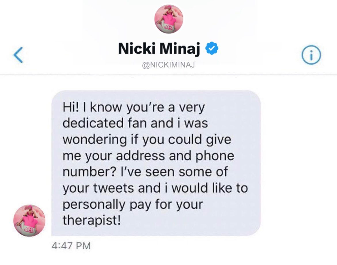 PlNKBAWBlE's tweet photo. nicki minaj is so nice I’m gonna cry 😭my very first notice guys https://t.co/cBsSx6I14b