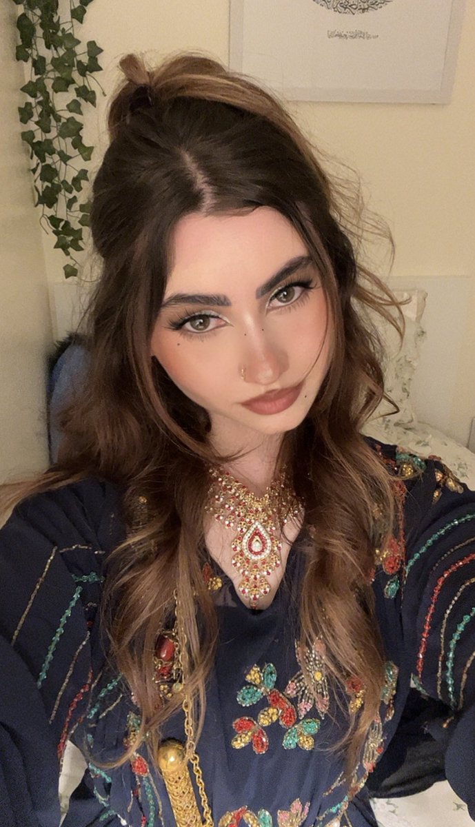 1directionerasf's tweet photo. Kurdish for a day 🥰 https://t.co/LOiBgJqdcI