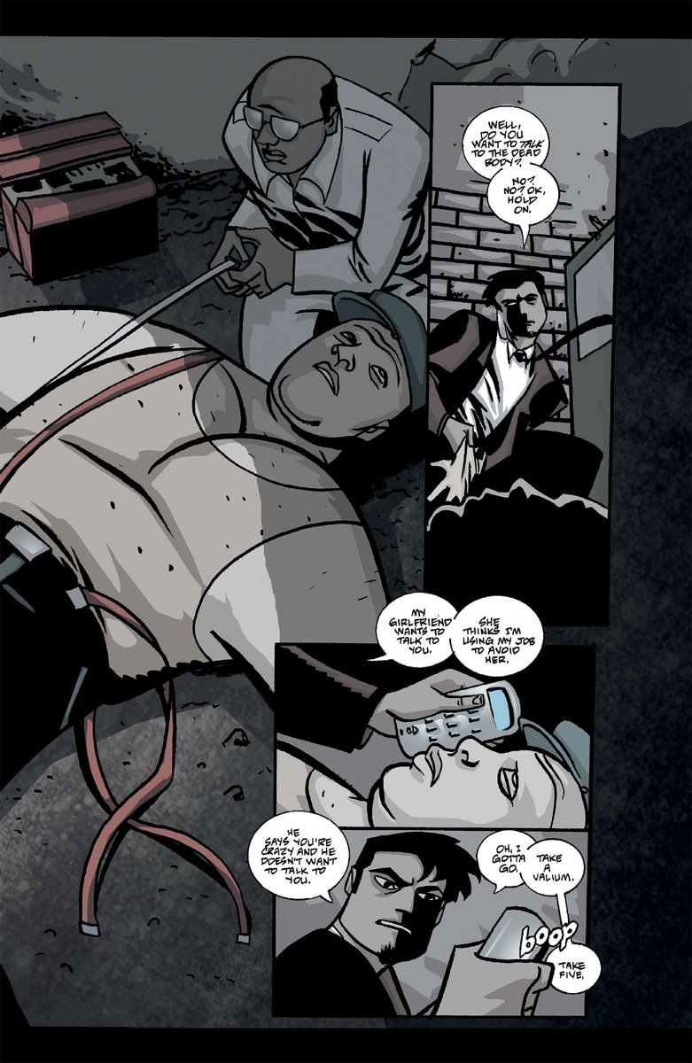 DarkHorseComics's tweet photo. ICYMI dynamic duo @BRIANMBENDIS and @Oeming present Powers Volume 4, collecting issues #1-18 of the superhero crime series: https://t.co/iuVi4L4buX
While superheroes soar through the sky, homicide detectives Christian and Deena work the grueling city streets below. #jinxworld https://t.co/itaCr9cxHu