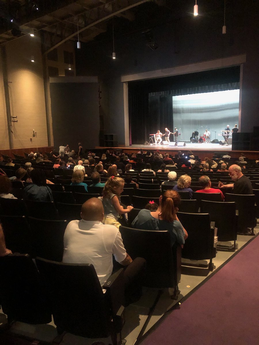 94.3 WYBC tweet media