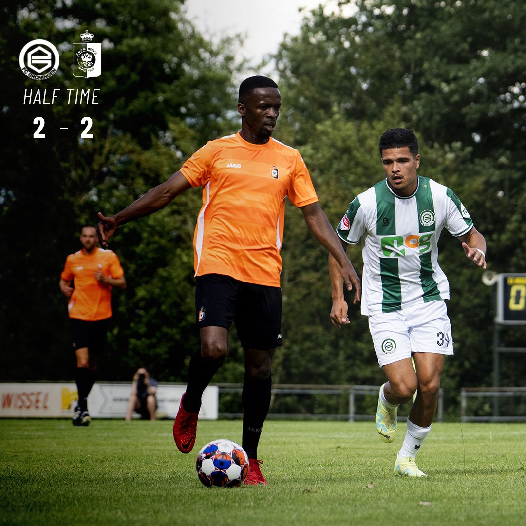 KMSKDeinze's tweet photo. 𝐖𝐞’𝐫𝐞 𝐡𝐚𝐥𝐟𝐰𝐚𝐲!

Na een uur spelen staat het 2-2. Beide goals voor KMSK Deinze kwamen van Marselino Ferdinan die na 30 minuten inviel voor Ilian Mhand. https://t.co/9K0bYdc0GW