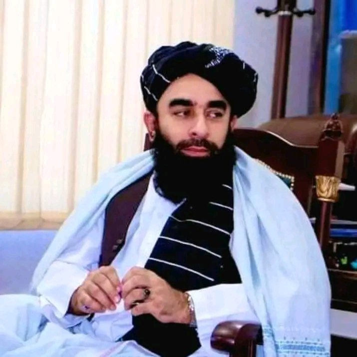 mmdhjrn3's tweet photo. ذبیح الله مجاهد:

د دوحې تړون مونږ له پاکستان او نورو همسایه هیوادو سره نه، بلکې له امریکا سره لاسلیک کړی ده. https://t.co/LeB3FbAgWm