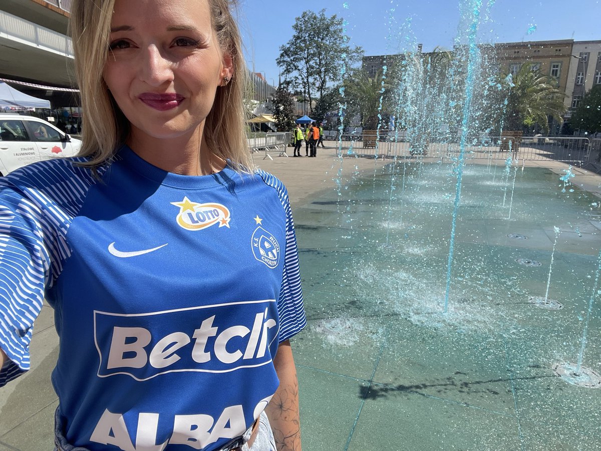 Ten branding 👕🔝 z kim się widzimy dziś na prezentacji <a href="/RuchChorzow1920/">Ruch Chorzów</a> ? 😁😎