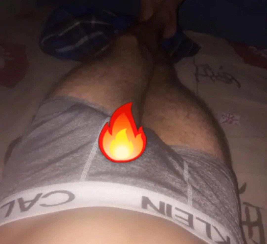 coringamais18's tweet photo. Bom diaaaa seus putos https://t.co/ZFT4YJT3X2