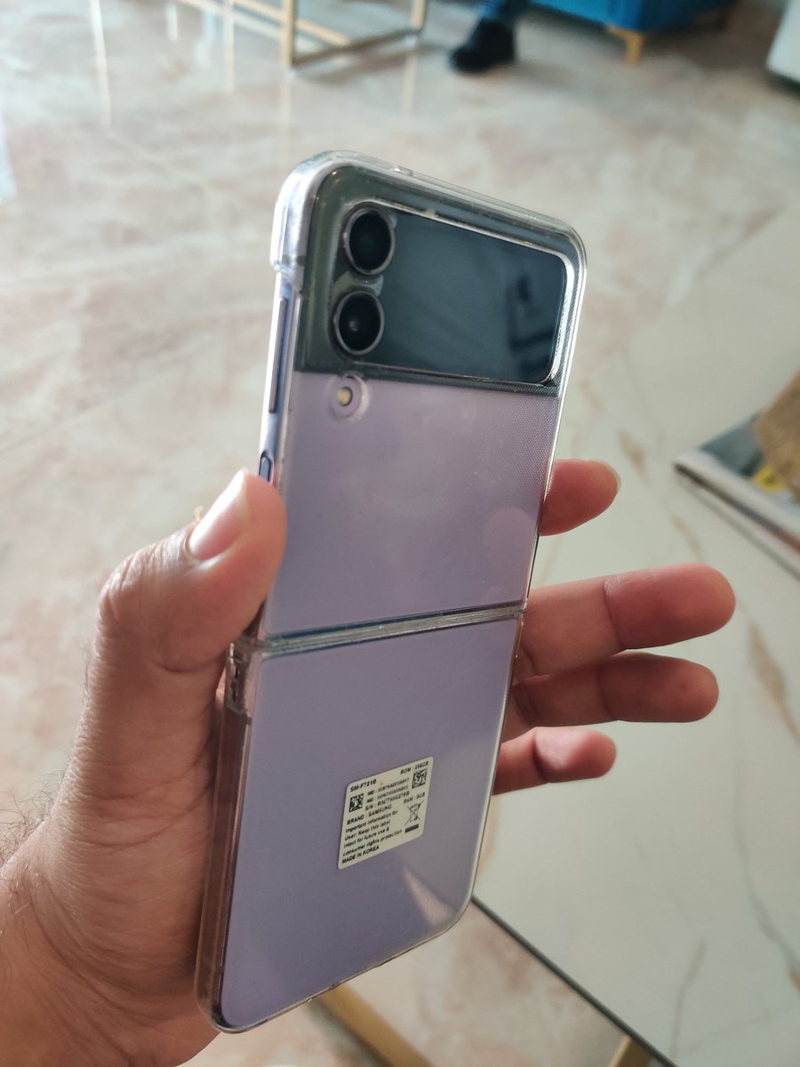 mritunjaiburman's tweet photo. Screen malfunction on a 5 month old Samsung Flip 4, still in warranty. @SamsungIndia @SamsungMobile  says this part "Screen" is not covered in warranty. 
So ironic, you spend so much money trusting the brand's new technology and the brand refuses fixing the same.
#samsungflip4 https://t.co/RvXbCP3q7M