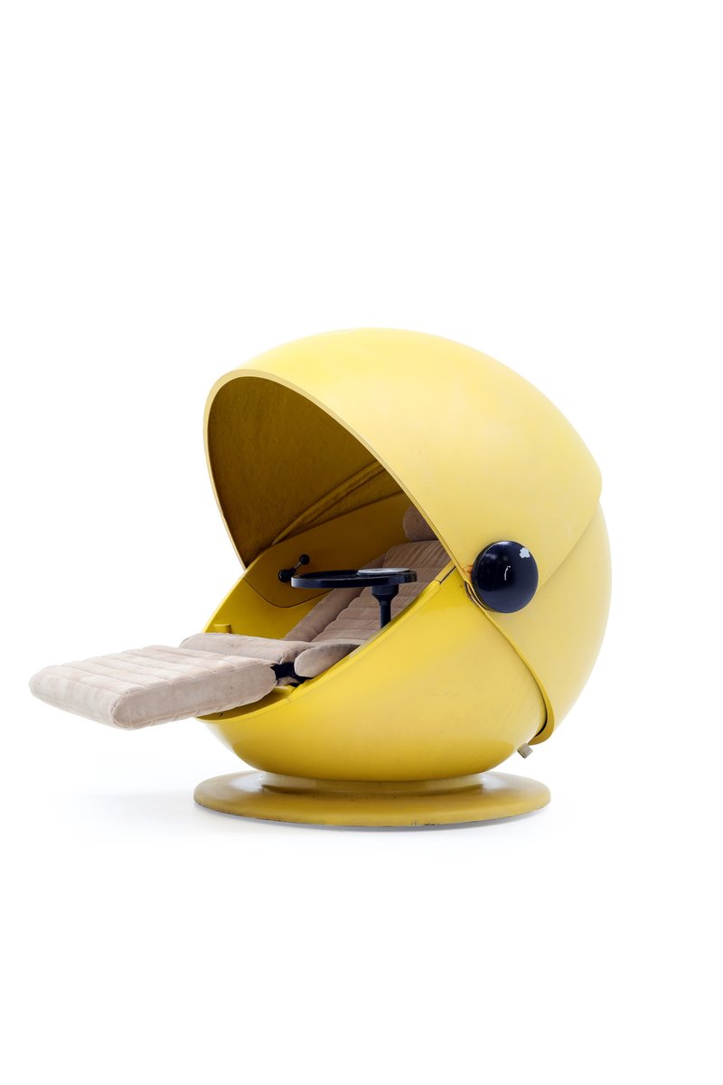 designdocument's tweet photo. "Sunball" Chair by Günter Ferdinand &amp; Herbert Selldorf (1969) https://t.co/Ol87g0G678