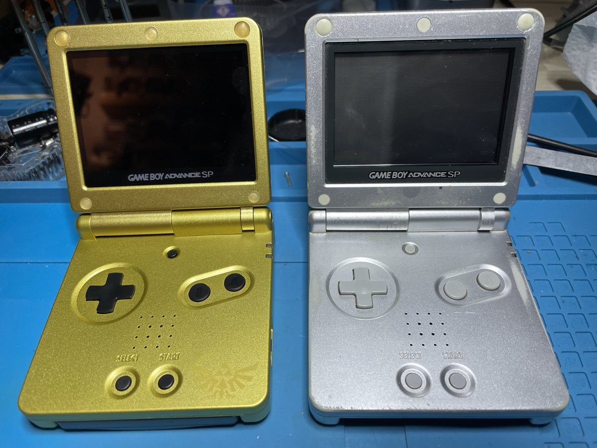 aurer00ts's tweet photo. Restauration gameboy advance sp + mod ips ! https://t.co/rCWwaCFQiV