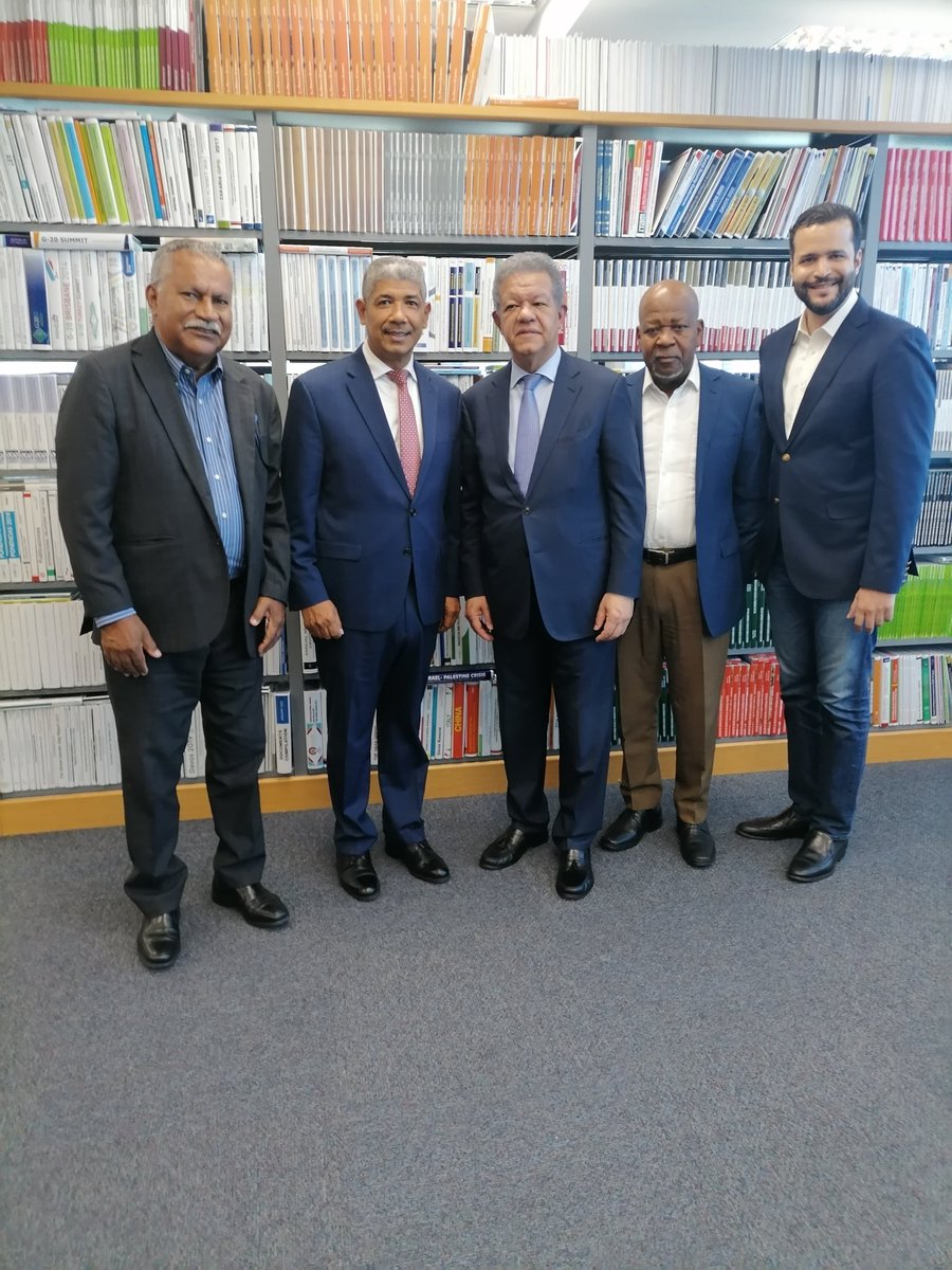 Cómo le expresé al Presidente <a href="/leonelfernandez/">Leonel Fernández</a> el día de mi integración a la <a href="/fpcomunica/">@Fuerza del Pueblo (FP)</a>, aspiro a ser Senador de Monte Plata para junto a él y las fuerzas vivas de la provincia impulsar un Plan Integral de Desarrollo. <a href="/britojerez/">Luis Brito</a> <a href="/JaimeRinconRD/">Jaime Rincón</a>  <a href="/penaguaba/">JOSÉ FRANCISCO PEÑA GUABA</a> <a href="/CesarAFernandz/">César A. Fernández</a>