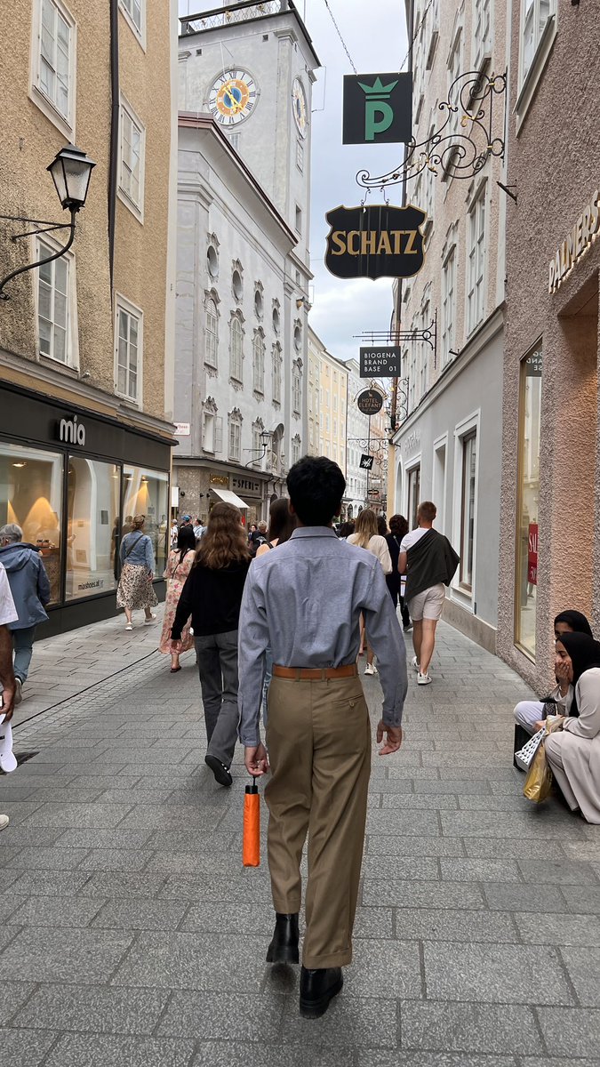 RealAbuzar_'s tweet photo. Humming Mozart’s melody in the city of salzburg 🏰 https://t.co/2GEkiz4Qto