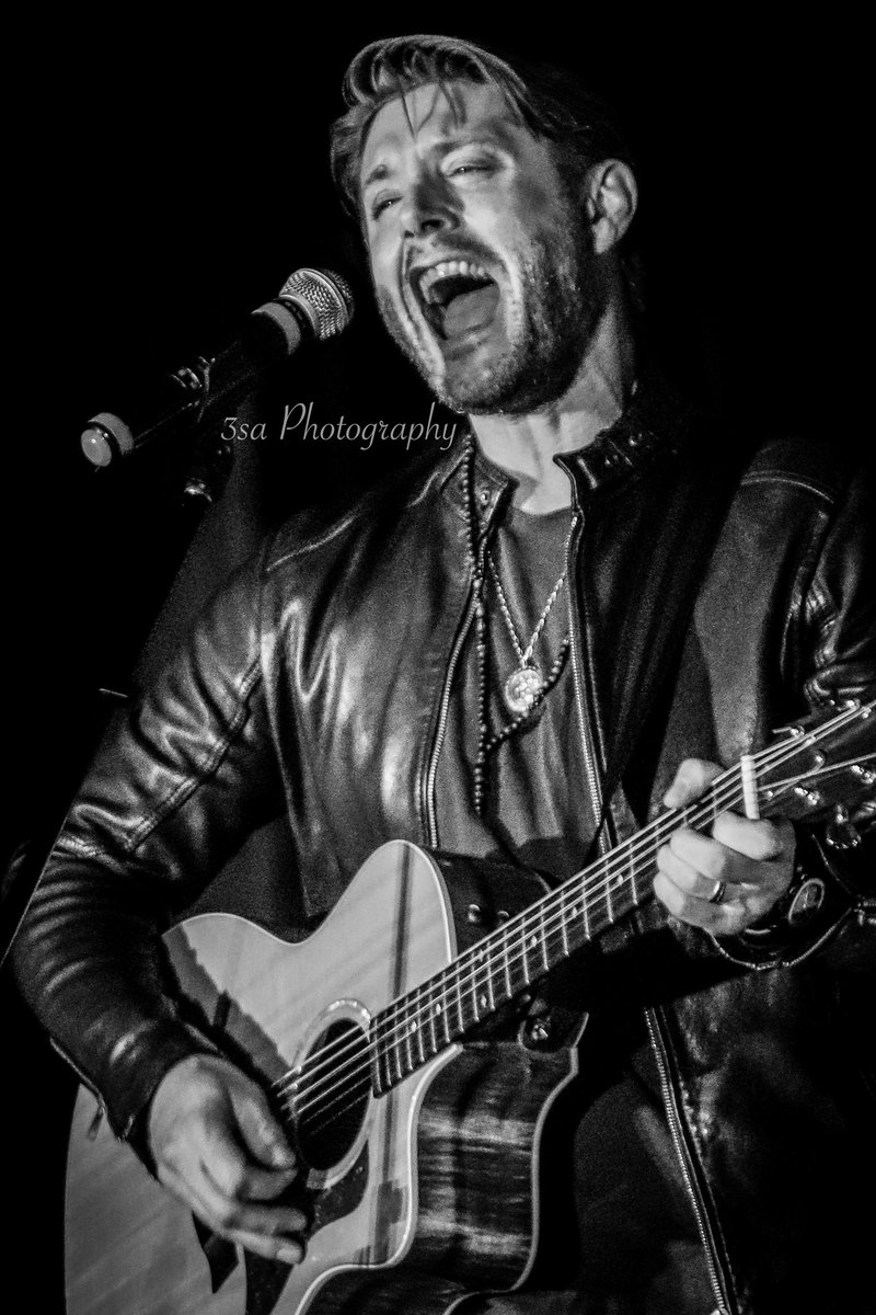 Good morning and Happy Saturday
Jensen Ackles