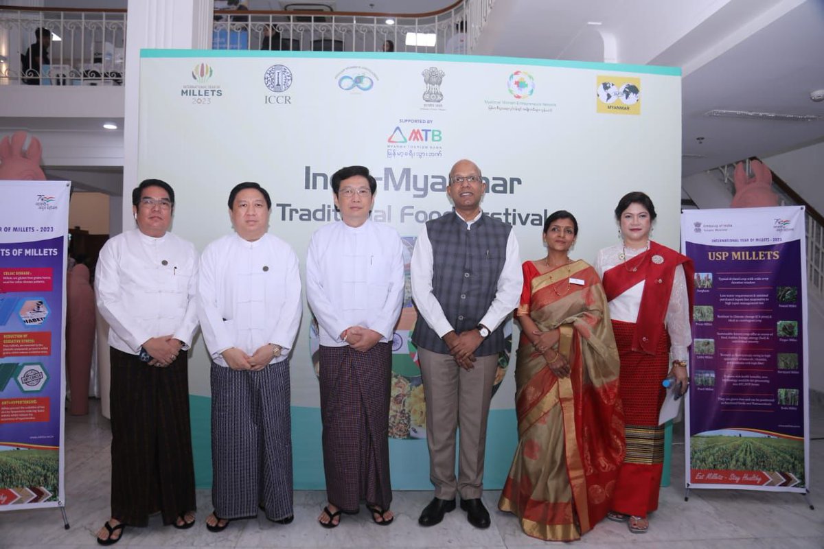 IndiainMyanmar's tweet photo. || India-Myanmar Traditional Food Festival ||
Swami Vivekananda Cultural Centre, Yangon in collaboration with #IWAY and #MYAWEN successfully organised the India-Myanmar Traditional Food Festival at India Centre today.
@IndianDiplomacy
@MEAIndia https://t.co/npv50707eg