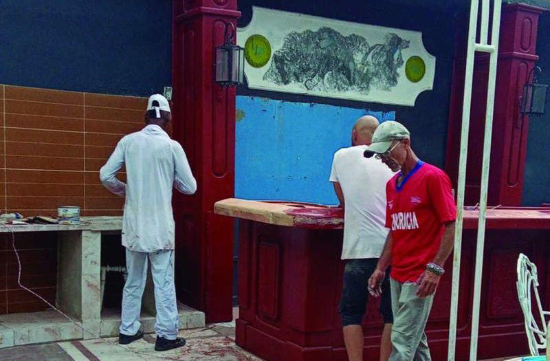 Café Teatro para la ciudad
Como regalo al 184 cumpleaños del Teatro Principal, abrirá sus puertas un espacio ya conocido, pero ahora más cercano a su objeto social.#SanctiSpíritusEnMarcha.#CabaiguánEduca.