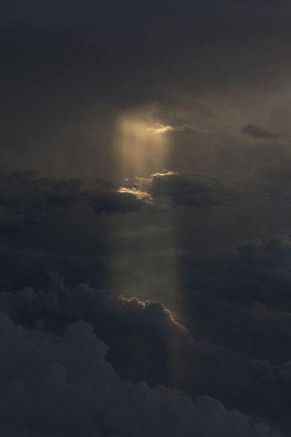 TheMattMazz's tweet photo. We grow more from facing and navigating through dark clouds than we do meandering sunny days.
Face the tough times, and the easier it becomes to find the path to sun.
#Journey #life #toughtimes #difficultroad #Sun #DarkClouds https://t.co/0OzjFkRM7V