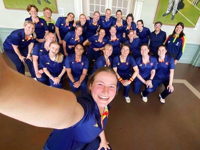 hampsteadWCC's tweet photo. Some of our women’s players represented MCC for their annual women’s day. We sent a support team too! 

Play was abandoned without a ball being bowled due to rain, but everyone enjoyed spending time at Lords @HomeOfCricket 😊

#cricket 🏏 https://t.co/DdR1LsiISV
