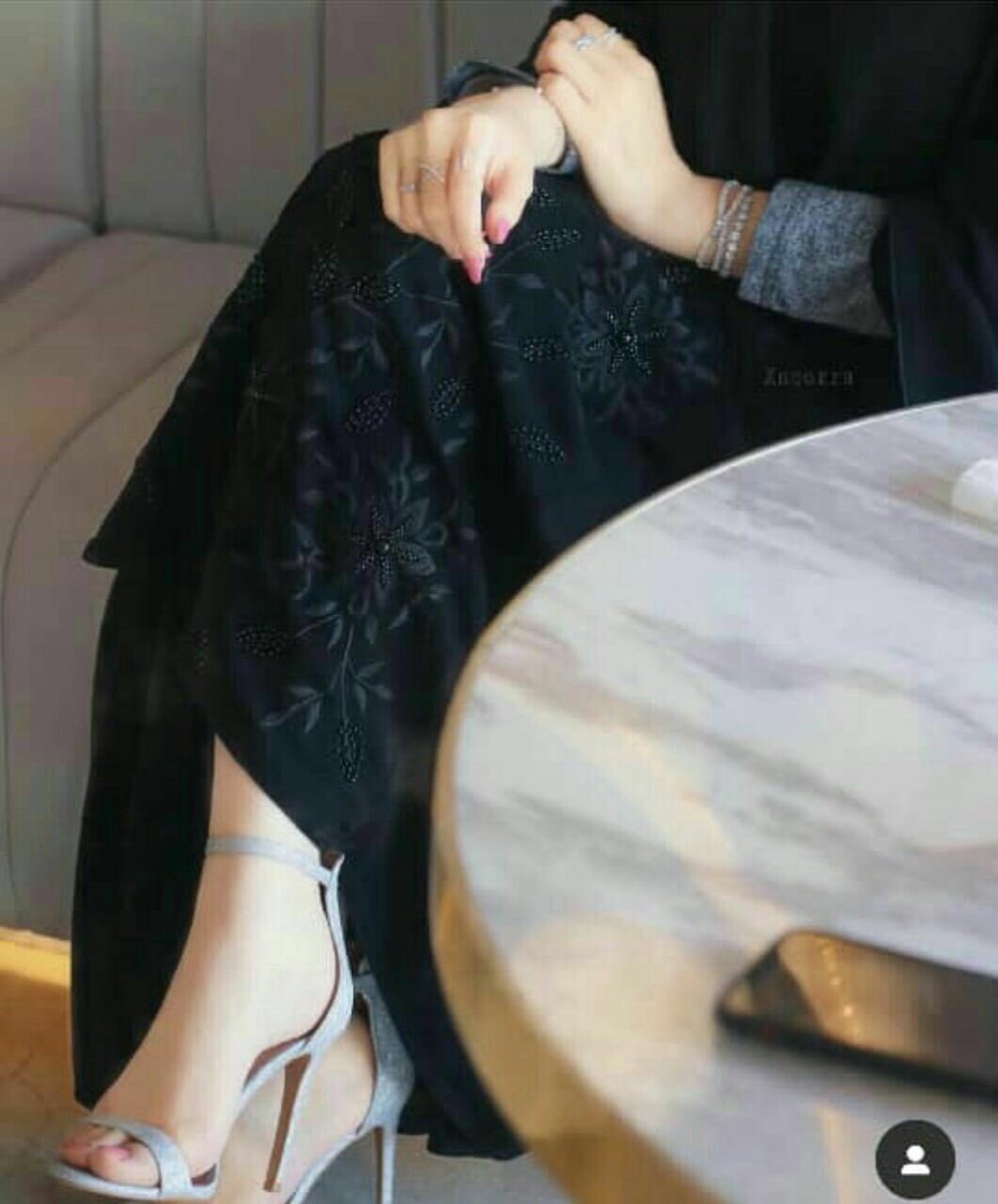 هذي هي الدنيا تجارب على الدوم 
تعطي دروس وقيمـۃالدرس فكره 

إن گان درس الامس مافادگ اليوم 
لا يگثر عتـابگ علـے حال بگره
👌🏻👌🏻