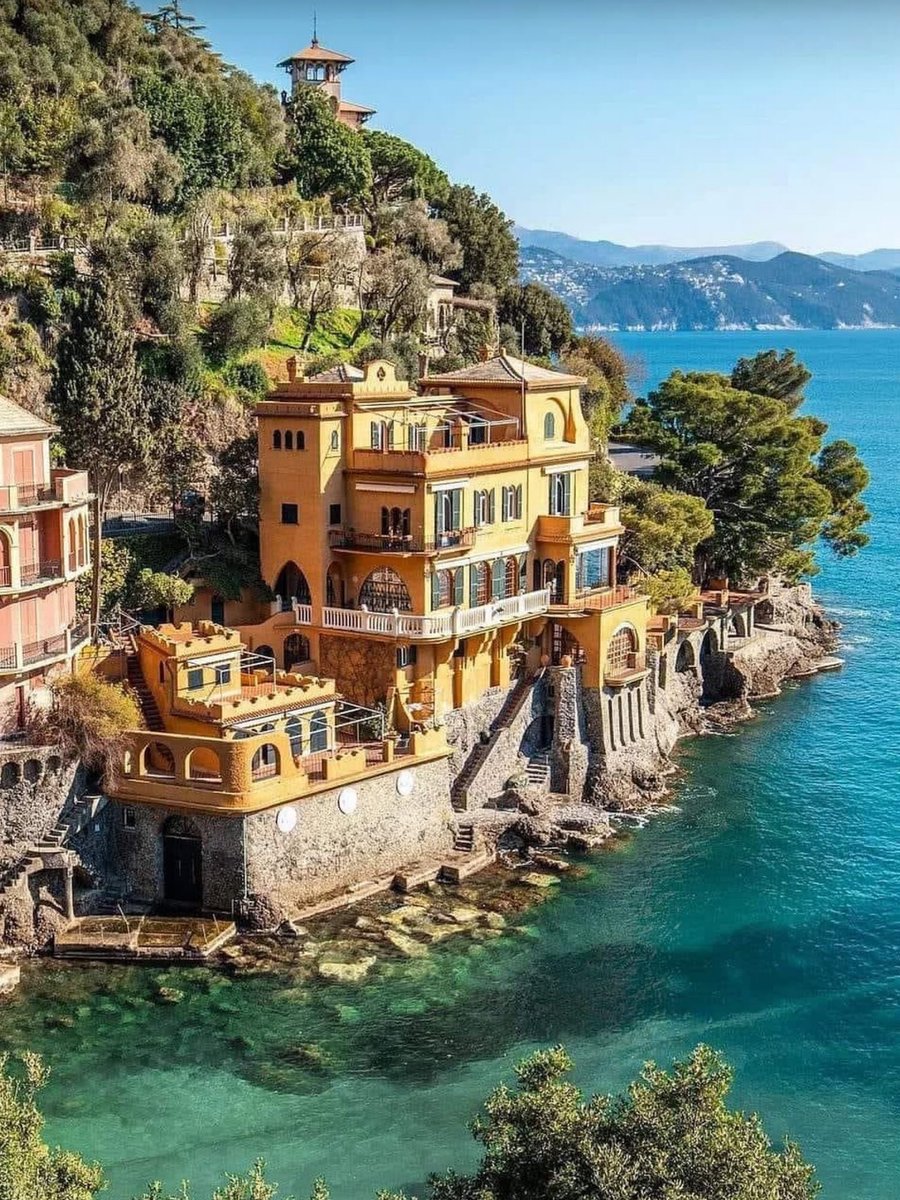 Portofino Italy. One week with no electronics. You staying?
