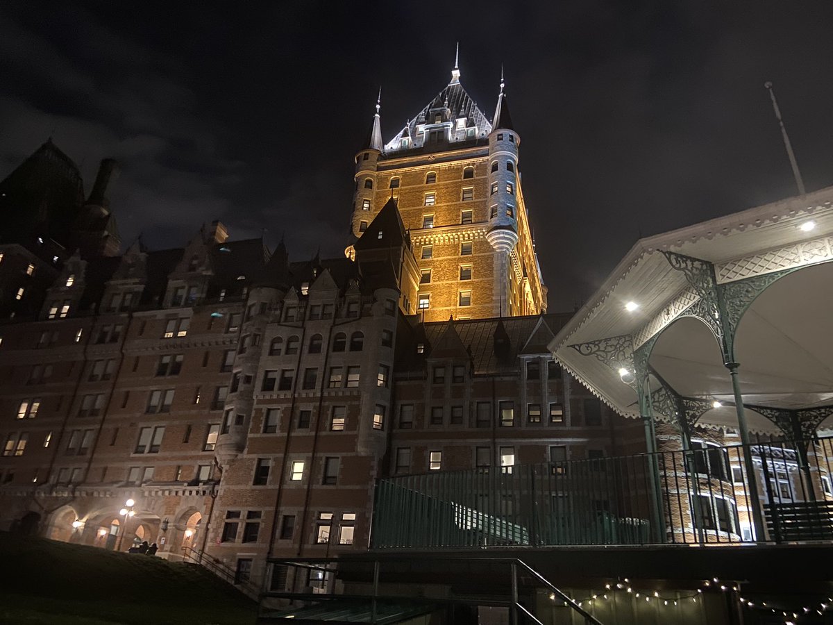 Some great #runningtourism in QC City, highly recommend. <a href="/Apple/">Apple</a> you need to do a guided run here 👇